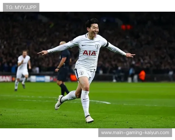 热刺孙兴慜中路推射完成全场最干净一脚击球